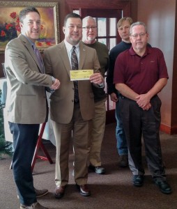 YSU scholarship_group_10122016